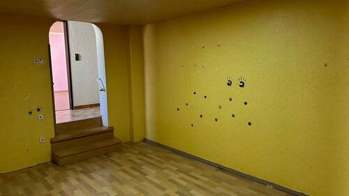 OG-Wohnung, Zimmer - 