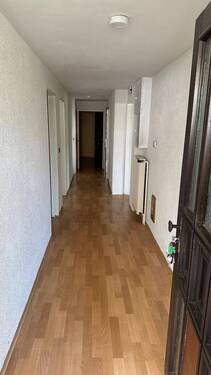 OG-Wohnung, Flur - 