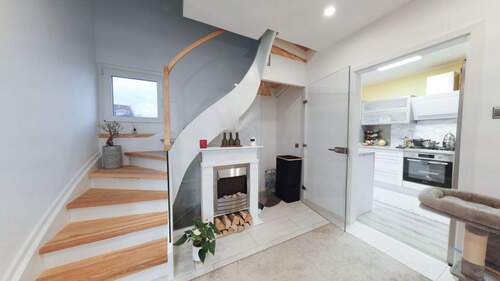 Flur und Treppe EG - 