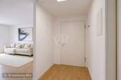 Flur_KI - Etagenwohnung mit 45,00 m&sup2; in Stuttgart zum Kaufen