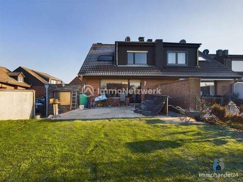 Rückfront - 4 Zimmer Doppelhaushälfte in Langerwehe