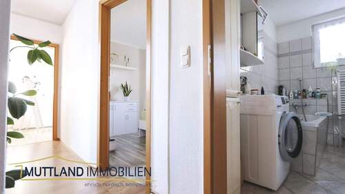 Flur hinterer Wohnbereich - 