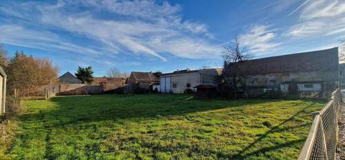 Blick auf das Grundstück - Einfamilienhaus mit 159,00 m&sup2; in Sonnewalde zum Kaufen