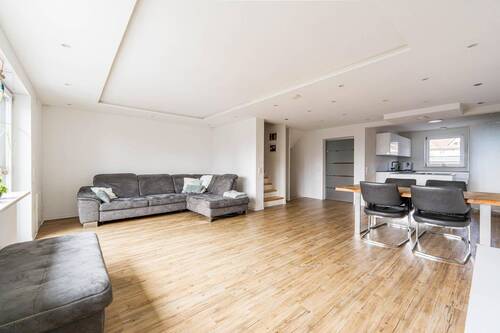 Wohn- und Esszimmer - 