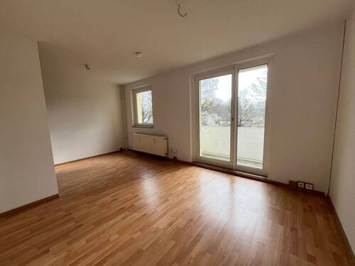 IMG_2967.jpg - *AKTION* 1 NKM frei* 2-Zimmer Wohnung mit Balkon + EBK