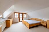 Schlafzimmer - Großes Grundstück mit Haus, Hof & Potenzial in gefragter Lage