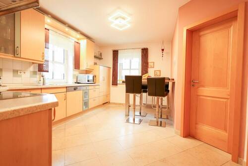 Küche mit Essbereich.jpeg - 