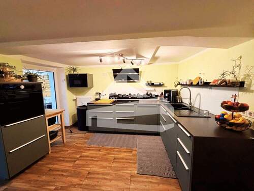 Küche - Gepflegtes Mehrfamilienhaus mit 4 Wohneinheiten sowie Garten und Innenhofterrasse