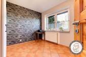 Vielseitig nutzbares Zimmer im Erdgeschoss - 
