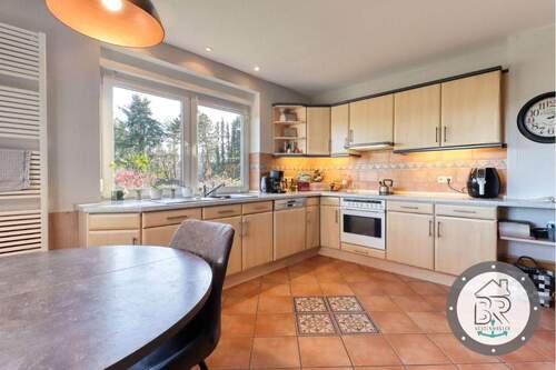 Gemütliche Wohnküche mit Essplatz - 