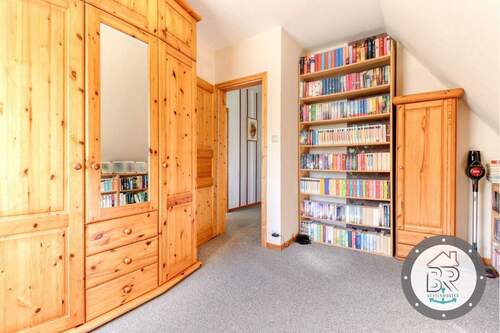 Weitere Perspektive Richtung Flur - 