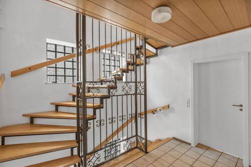 EG Treppenhaus/Diele - 