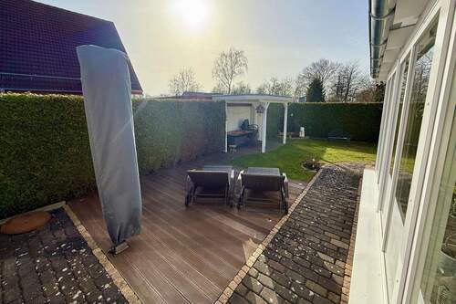 Sonnenterasse & Gartenansicht - 