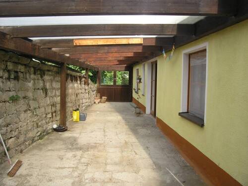 Garten mit Swimmingpool - 