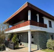 Wohnen mit Wohlfühlfaktor: 3-4 Zimmer Idylle mit Kaminfeuer, Garten & Garage - Kaufungen Niederkaufungen