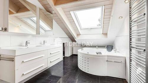 1. OG Badezimmer 1 - 