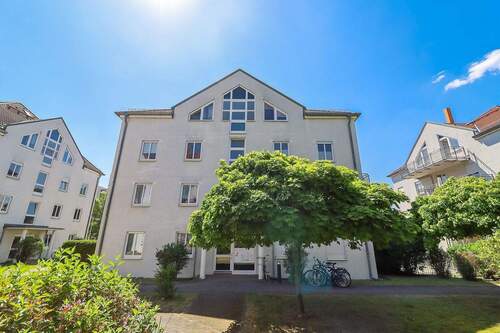 Hausansicht - 3 Zimmer Etagenwohnung zum Kaufen in Berlin