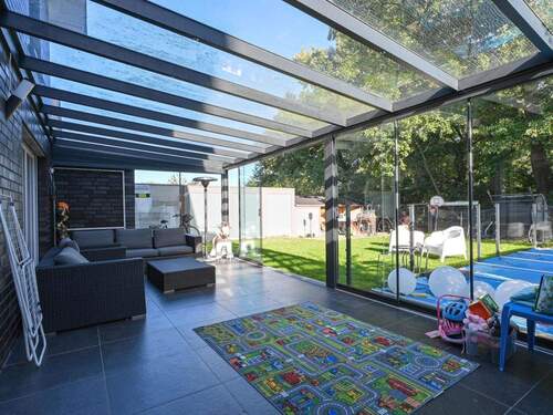 Blick in den Wintergarten - 