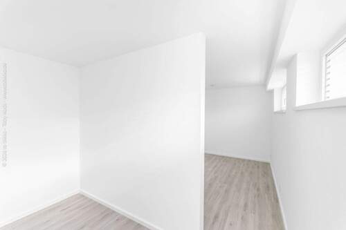 Ankleidebereich und Schlafzimmer - 