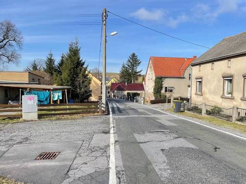 Dorfstraße - Grundstück zum Kaufen in Bretnig-Hauswalde