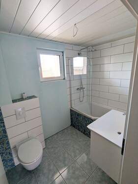 Badezimmer mit Tageslicht - 