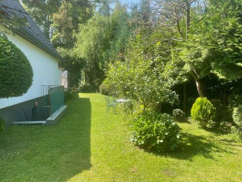 Garten neben dem Haus.jpg - 