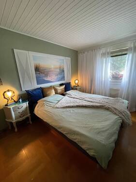 Schlafzimmer.jpg - Einfamilienhaus mit 160,00 m&sup2; in Seevetal zum Kaufen