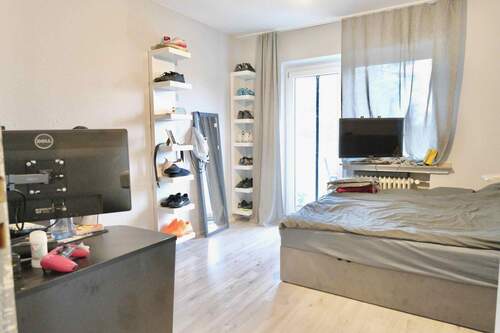 Schlafzimmer 1 OG links - 