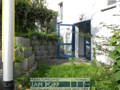 Hinter dem Haus - 
