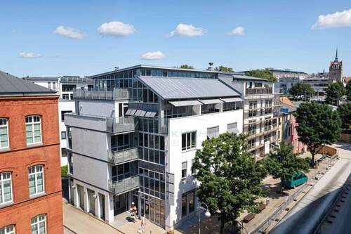Hausansicht - 2 Zimmer Büro zum Kaufen in Rostock