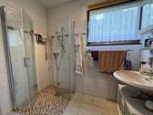 Tageslichtbad mit Dusche - 