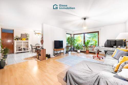 Wohnzimmer - 3 Zimmer Etagenwohnung in Ostfildern - Ruit