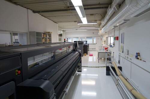 Produktionsgebäude - 