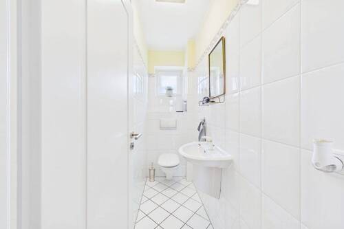 Gäste WC - 4 Zimmer Etagenwohnung in Münster