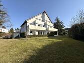 Hausansicht - Bezugsfrei - Gemütliche Wohnung mit Terrasse in begehrter Lage
