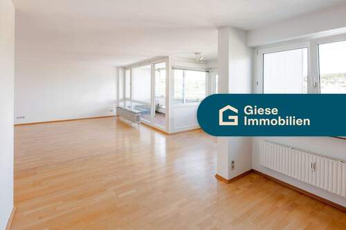 Titelbild_Banner - Große 2,5-Zimmer-Wohnung mit Balkon und TG-Stellplatz