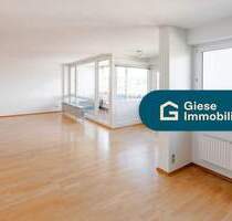 Große 2,5-Zimmer-Wohnung mit Balkon und TG-Stellplatz - Filderstadt Bonlanden