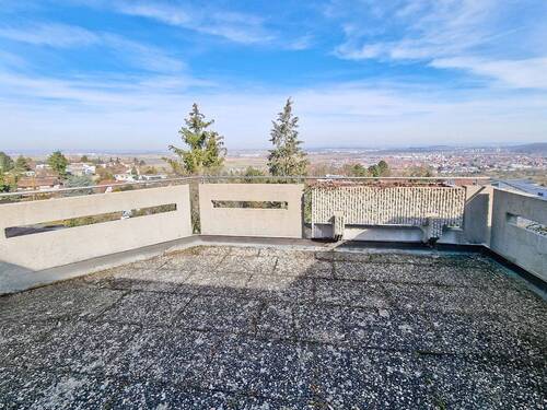 Balkon mit traumhafter Aussicht - 3 Zimmer Etagenwohnung in Gerlingen
