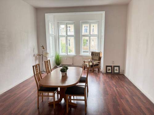 Wohnen, 2 gr. Zimmer - 3 Zimmer Etagenwohnung in Berlin