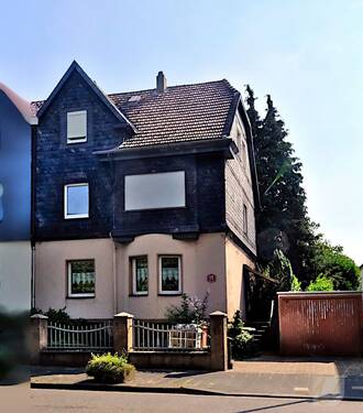 Außen - Mehrgenerationenwohnen im großzügigen 2-Familienhaus- Ein Zuhause für Alle