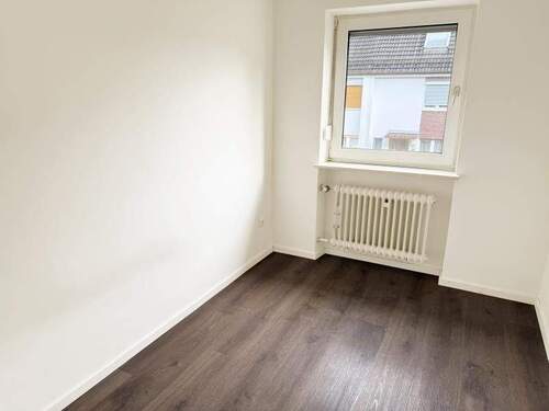 Zimmer 3 - 