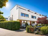 Hausfront - Architektonisches Wohnkonzept mit viel Licht, Raum und Privatsphäre in gefragter Lage