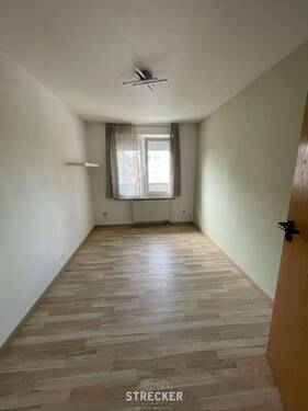 Arbeits-/Kinderzimmer - 3 Zimmer Etagenwohnung in Rheinzabern