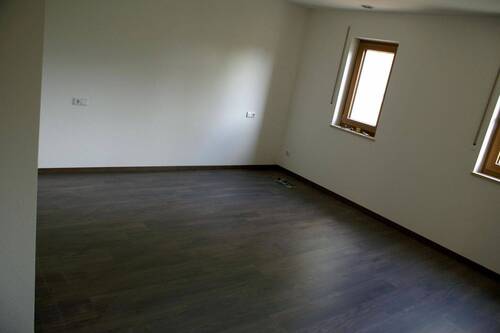 Bild 3 - 4 Zimmer Etagenwohnung in Edling