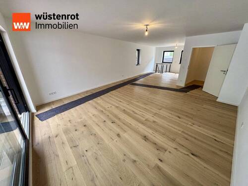 Wohn.- Esszimmer EG - 
