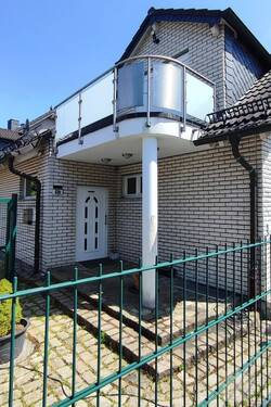 Außen Eingangseite - Einfamilienhaus mit 203,90 m² in Essen / Altenessen-Süd zum Kaufen