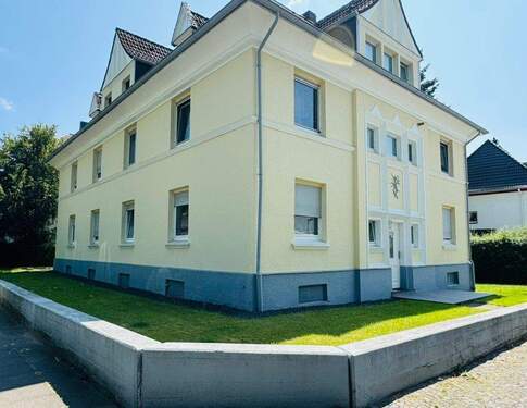 Aussenansicht - 3-Parteien Mehrfamilienhaus aus der Gründerzeit mit großem Garten