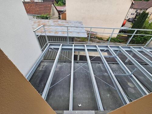 Balkon noch ohne Deck.jpg - 