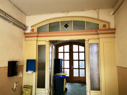 Treppenhaus - 9 Zimmer Mehrfamilienhaus, Wohnhaus zum Kaufen in Annaberg