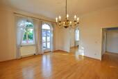 Wohnzimmer 1.OG - 8 Zimmer Mehrfamilienhaus, Wohnhaus zum Kaufen in Rudersberg